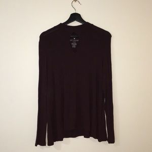 Long sleeve turtle neck shirt from American Eagle✨